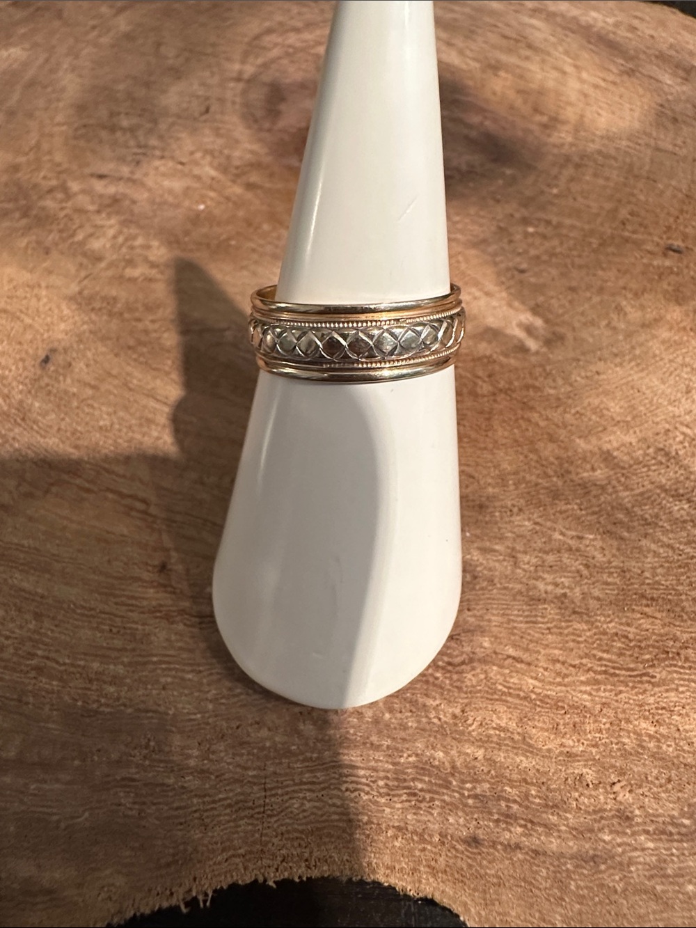 14k yellow and white size 7 1/2